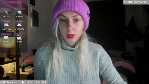 Snapshot of leavixx chatting on January 2025 05:33:02 PM LeaVixx online show from January 2025 05:33:02 PM