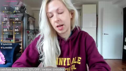 LeaVixx online show from March 2026 11:23:01 AM