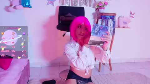 Snapshot of lee_roses chatting on July 2026 09:05:01 AM leeh online show from July 2026 09:05:01 AM