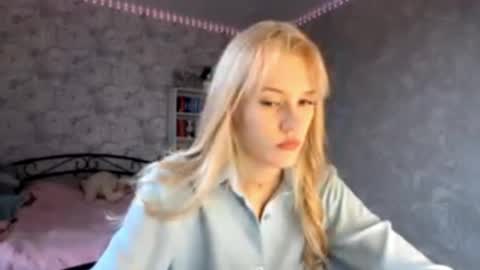 Snapshot of leealaya chatting on April 2026 11:16:01 AM Kate online show from April 2026 11:16:01 AM