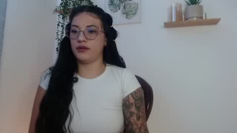 Snapshot of leena_rosee chatting on July 2026 06:25:02 PM leena_rosee online show from July 2026 06:25:02 PM