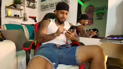 leenar_key online show from October 2025 02:07:01 PM