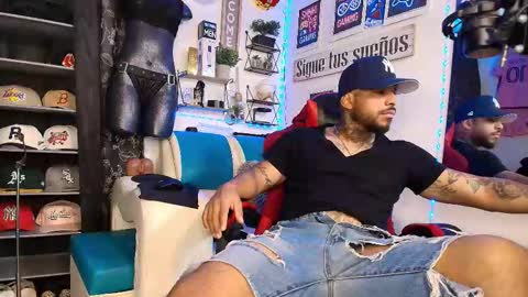 leenar_key online show from February 2026 02:45:01 PM