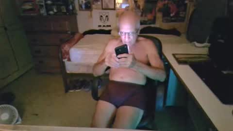 Snapshot of leezamm1132 chatting on May 2026 02:52:02 AM leezamm1132 online show from May 2026 02:52:02 AM