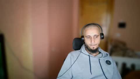 lefrenchiies online show from November 2025 07:52:02 AM