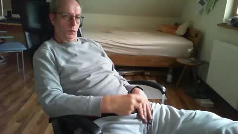 Dave online show from March 2025 02:00:01 PM