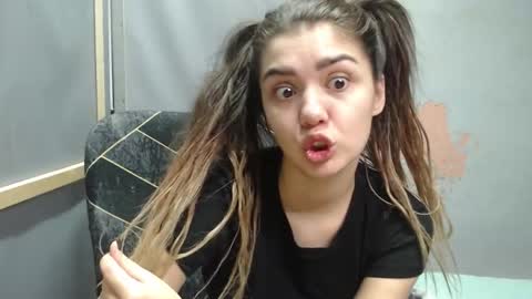 Liya online show from November 2025 05:01:02 AM