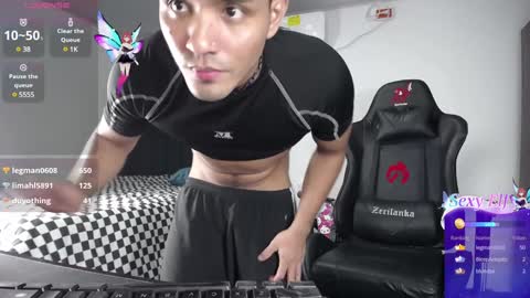 Snapshot of lei_77 chatting on December 2024 12:39:01 AM Lei online show from December 2024 12:39:01 AM