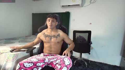 Snapshot of lei_77 chatting on January 2025 10:16:02 PM Lei online show from January 2025 10:16:02 PM