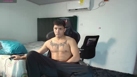 Snapshot of lei_77 chatting on January 2025 09:23:02 PM Lei online show from January 2025 09:23:02 PM