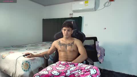 Snapshot of lei_77 chatting on February 2025 12:36:02 AM Lei online show from February 2025 12:36:02 AM