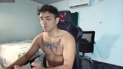 Snapshot of lei_77 chatting on February 2025 08:55:01 PM Lei online show from February 2025 08:55:01 PM