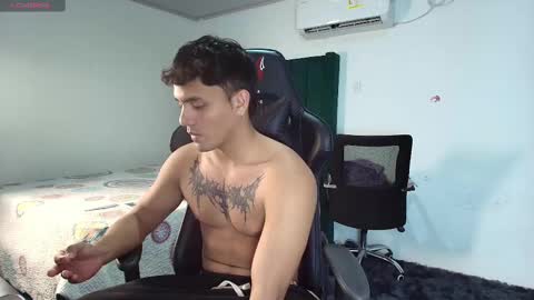 Snapshot of lei_77 chatting on February 2025 11:59:02 PM Lei online show from February 2025 11:59:02 PM