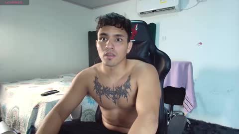 Snapshot of lei_77 chatting on February 2025 04:37:02 AM Lei online show from February 2025 04:37:02 AM