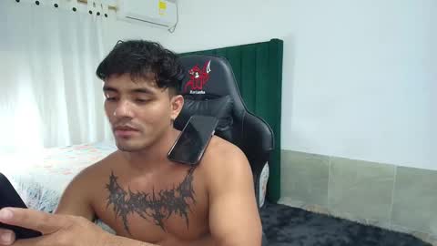 Snapshot of lei_77 chatting on October 2025 10:52:01 PM Lei online show from October 2025 10:52:01 PM