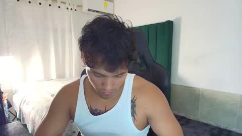 Snapshot of lei_77 chatting on October 2025 07:45:02 PM Lei online show from October 2025 07:45:02 PM