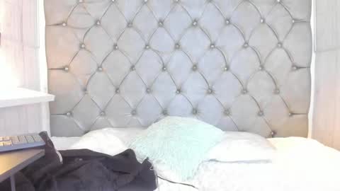 LEIGH ANGELS online show from January 2025 09:47:01 PM