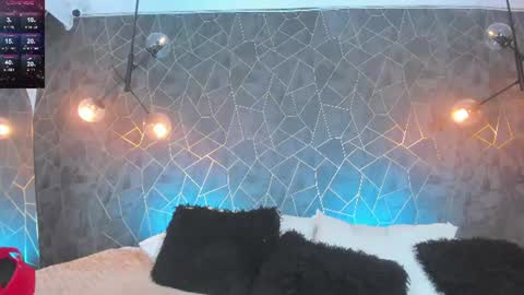 Snapshot of leigh_angels chatting on June 2026 10:52:01 PM LEIGH ANGELS online show from June 2026 10:52:01 PM
