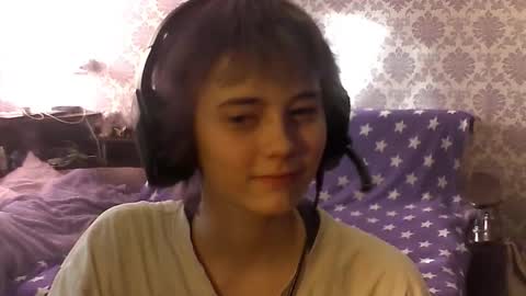 Snapshot of leigharedcross chatting on February 2026 07:51:02 AM Viola online show from February 2026 07:51:02 AM