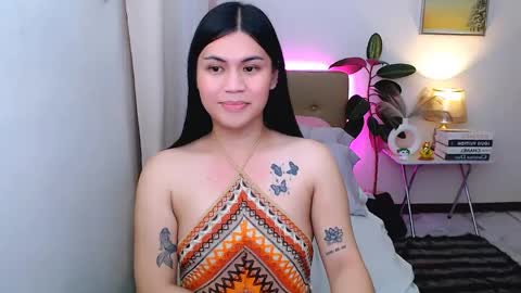 Snapshot of leighcortesi chatting on June 2026 04:34:02 PM Cailey online show from June 2026 04:34:02 PM