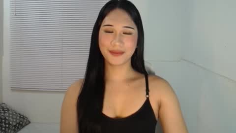 Snapshot of leighs_celine chatting on February 2026 09:07:01 PM leighs_celine online show from February 2026 09:07:01 PM