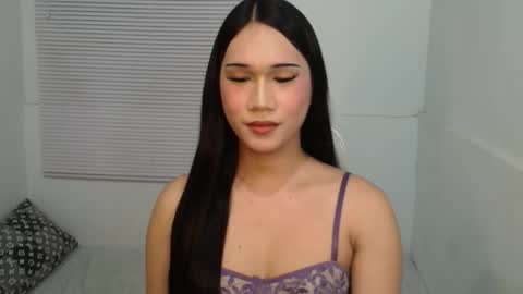 Snapshot of leighs_celine chatting on February 2026 06:04:02 PM leighs_celine online show from February 2026 06:04:02 PM