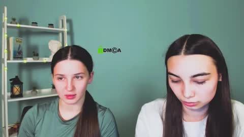 leila_viper_ online show from December 2025 01:27:02 PM