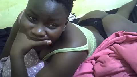 leilah_cute19 online show from April 2026 05:57:01 PM