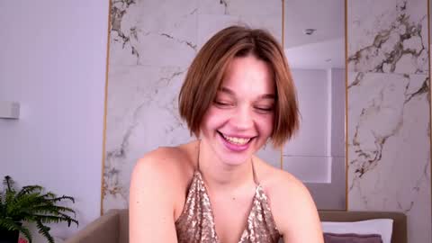 Snapshot of leilalawson chatting on December 2024 11:48:01 AM LeilaLawson online show from December 2024 11:48:01 AM