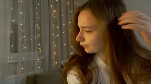 Lelia online show from April 2026 12:17:01 AM