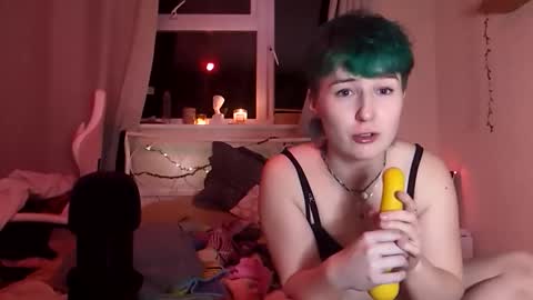 lemonmczesty online show from October 2025 09:30:01 PM