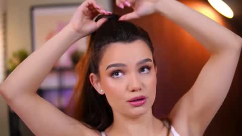 Snapshot of lena_laurent chatting on March 2026 10:26:01 AM Lena Laurent online show from March 2026 10:26:01 AM