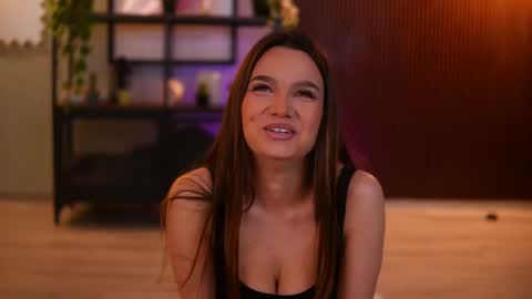 Snapshot of lena_laurent chatting on April 2026 09:36:02 AM Lena Laurent online show from April 2026 09:36:02 AM