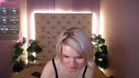 Snapshot of lena_paulles chatting on January 2025 10:40:01 AM Lena online show from January 2025 10:40:01 AM