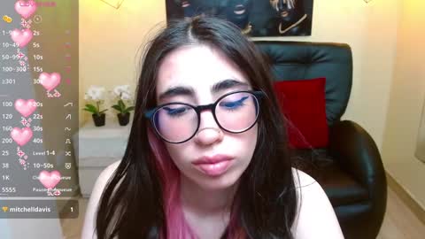 Snapshot of lena_roses chatting on December 2024 09:17:01 PM Lena online show from December 2024 09:17:01 PM