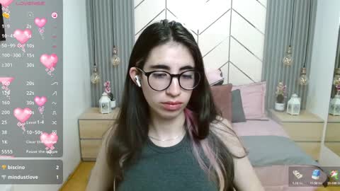 Snapshot of lena_roses chatting on December 2024 05:42:01 PM Lena online show from December 2024 05:42:01 PM