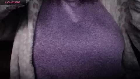 lenagolden online show from April 2026 07:05:02 PM