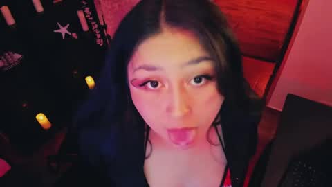 Lenna Kang online show from February 2025 05:33:02 AM