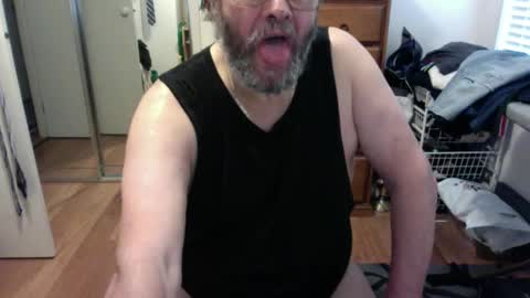 Snapshot of lennyfife chatting on January 2025 09:21:01 PM Pussylicker online show from January 2025 09:21:01 PM