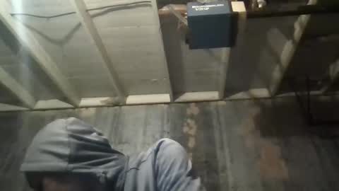 leo199984 online show from October 2025 02:41:01 AM