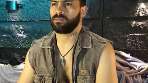 Leo  Diaz online show from November 2025 01:26:01 AM