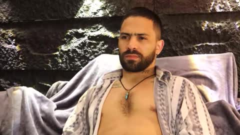 Leo  Diaz online show from December 2025 01:44:02 AM