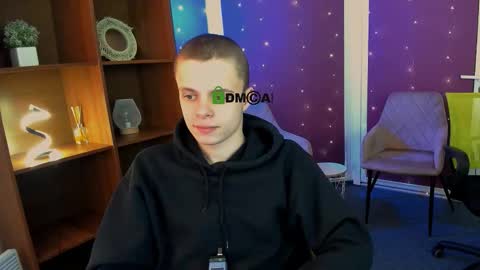 leo_valor online show from December 2025 12:20:01 PM