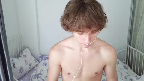 Snapshot of leon_heart666 chatting on May 2026 09:15:01 AM Leon online show from May 2026 09:15:01 AM
