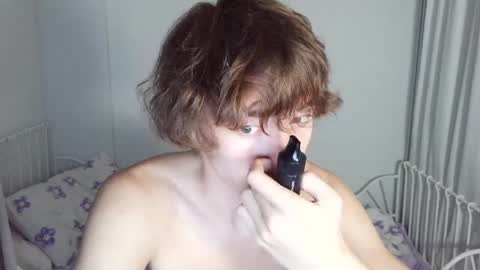 Snapshot of leon_heart666 chatting on May 2026 10:04:01 PM Leon online show from May 2026 10:04:01 PM