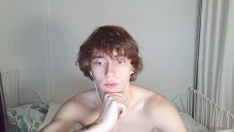 Snapshot of leon_heart666 chatting on May 2026 04:04:02 PM Leon online show from May 2026 04:04:02 PM