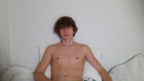 Snapshot of leon_heart666 chatting on May 2026 04:14:02 PM Leon online show from May 2026 04:14:02 PM