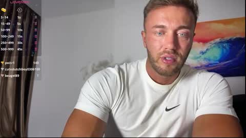 Snapshot of leon_lovefitness chatting on May 2026 02:03:01 PM Leon online show from May 2026 02:03:01 PM