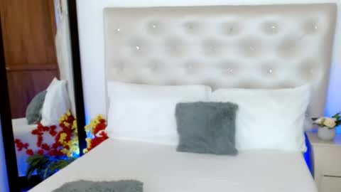 LUCY online show from April 2026 08:59:01 PM