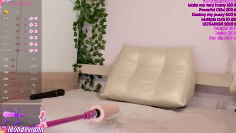 Leona Follow my Fansly online show from September 2025 05:00:01 AM